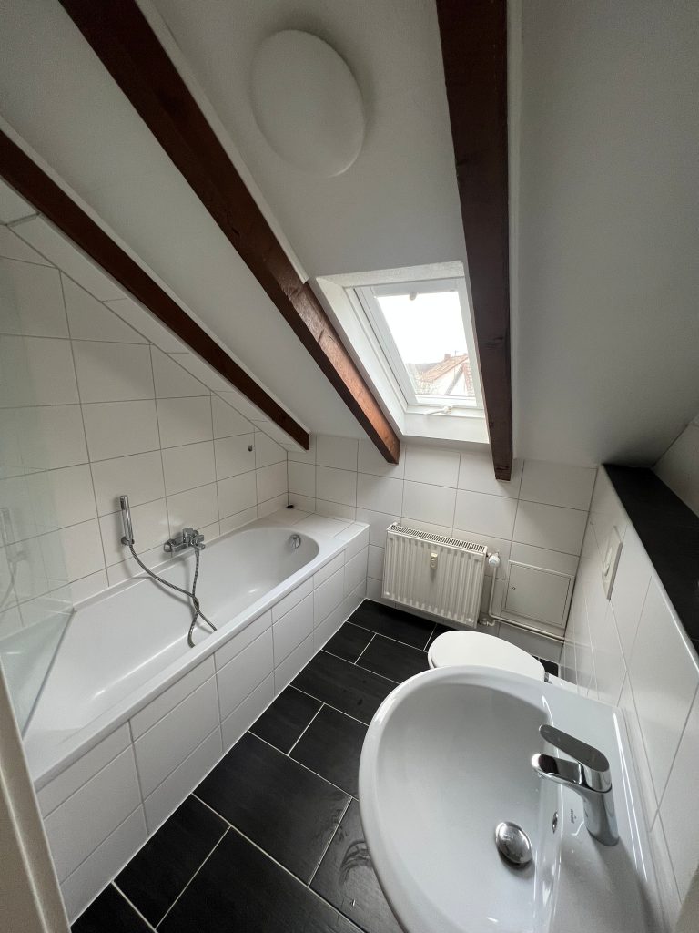 4fa6654c-a7ce-498a-96cf-d425584d672d