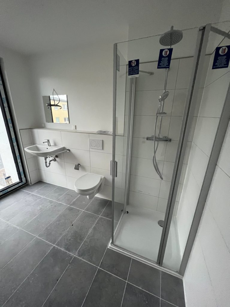 5a28d18d-115f-4a60-ab1b-20f1ad13d88e