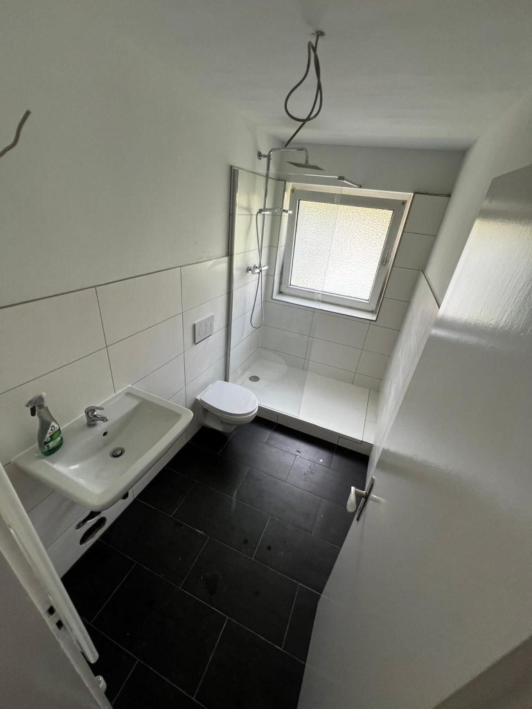 d3360330-778d-4448-9245-5417d01a6f20