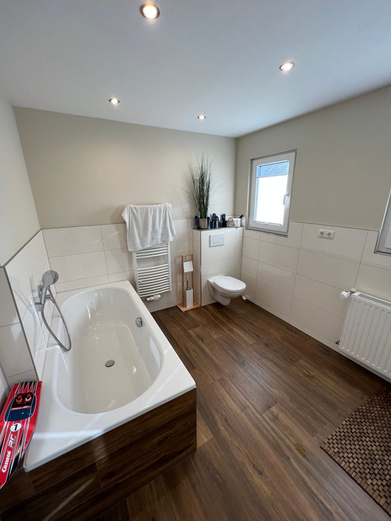 de0fd759-fe0e-4435-8c02-079243267810